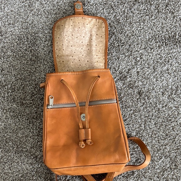 Vintage Tan Brown Real Leather Handmade Backpack - Picture 6 of 10